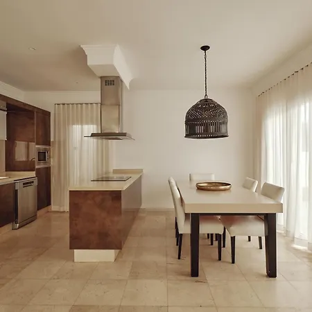 Alondra プエルト・デル・カルメン